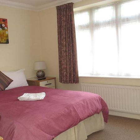 Montrose Guest House Romford Zewnętrze zdjęcie