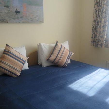 Montrose Guest House Romford Zewnętrze zdjęcie