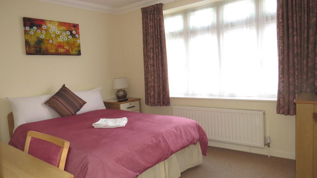Montrose Guest House Romford Zewnętrze zdjęcie