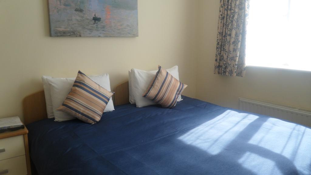Montrose Guest House Romford Zewnętrze zdjęcie