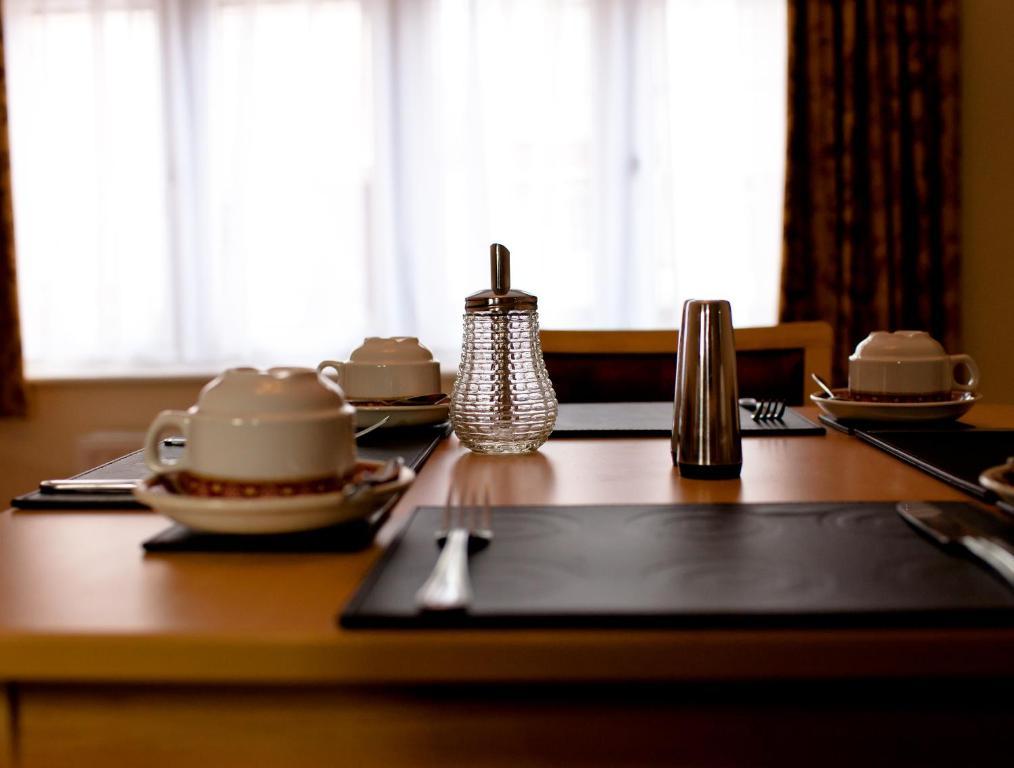 Montrose Guest House Romford Zewnętrze zdjęcie
